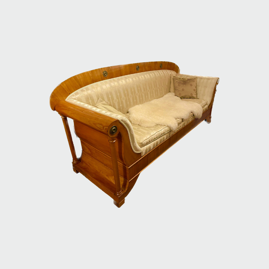 Couch 01